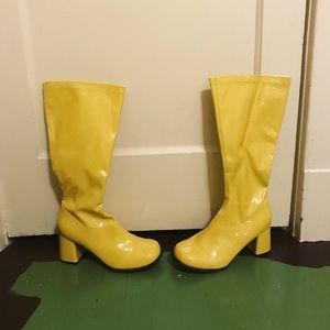 Yellow Gogo boots